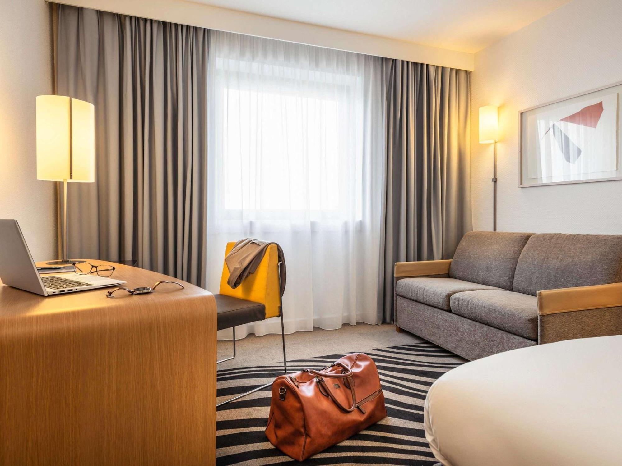 Novotel Marne-La-Vallee Noisy-Le-Grand Exterior photo