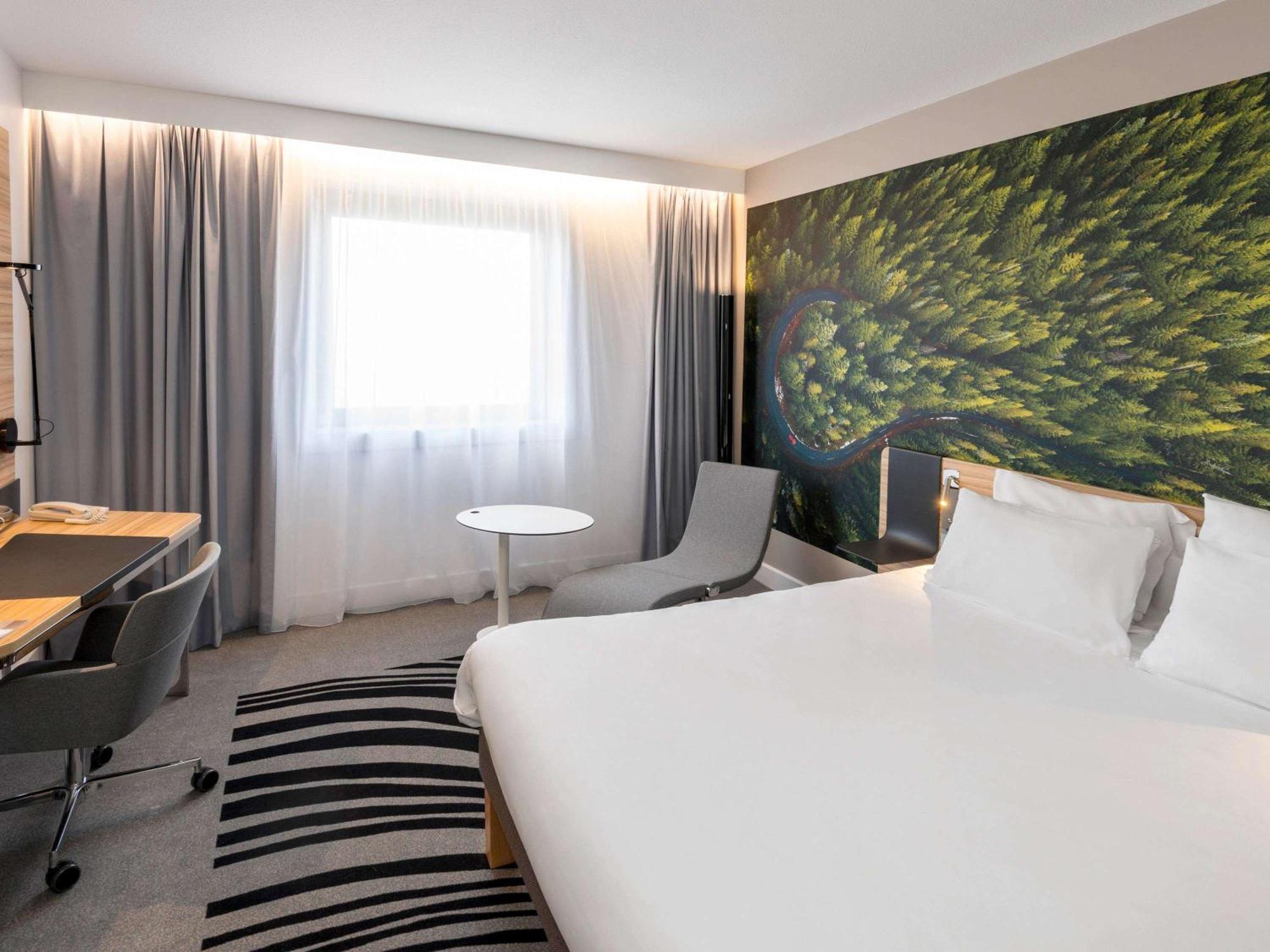 Novotel Marne-La-Vallee Noisy-Le-Grand Exterior photo